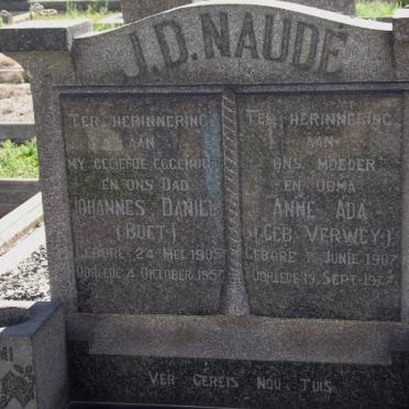 NAUDE Johannes Daniel 1905-1957 &amp; Anne Ada VERWEY 1907-1977
