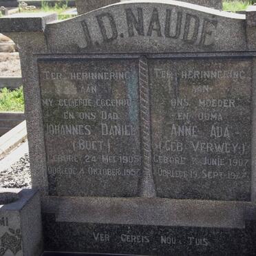 NAUDE Johannes Daniel 1905-1957 &amp; Anne Ada VERWEY 1907-1977