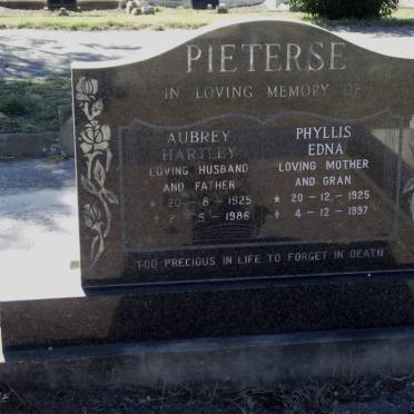 PIETERSE Aubrey Hartley 1925-1986 &amp; Phyllis Edna 1925-1997