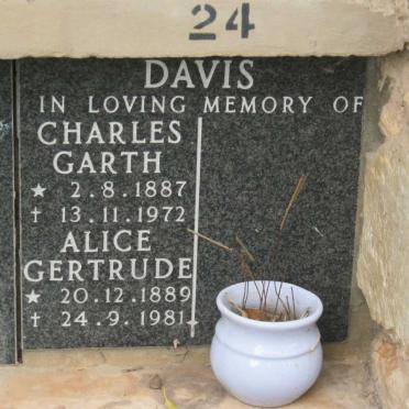 DAVIS Charles Garth 1887-1972 &amp; Alice Gertrude 1889-1981