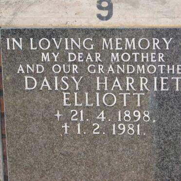 ELLIOTT Daisy Harriet 1898-1981