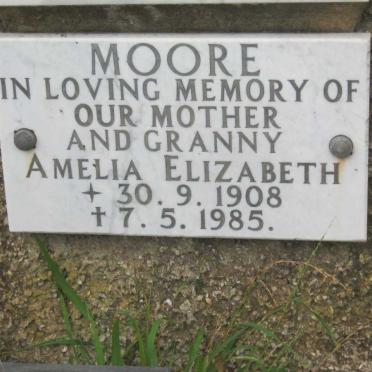 MOORE Amelia Elizabeth 1908-1985