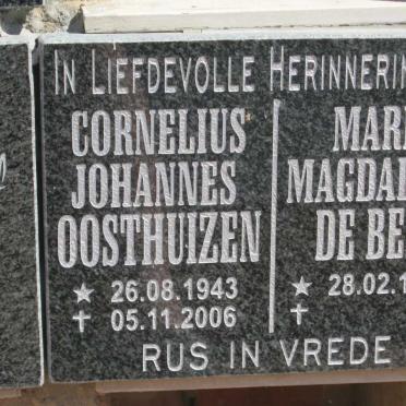 OOSTHUIZEN Cornelius Johannes 1943-2006 &amp; Maria Magdalena DE BEER 1939-