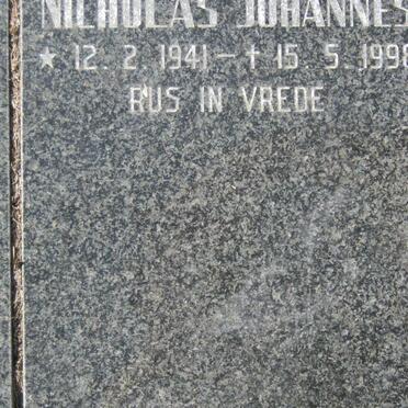 OLIVIER Nicholas Johannes 1941-1998