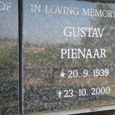 PIENAAR Gustav 1939-2000