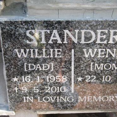 STANDER Willie 1958-2010 &amp; Wendy 1963-