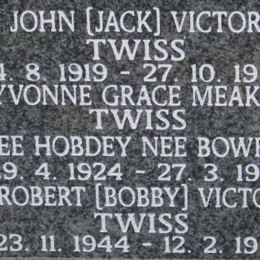 TWISS John Victor 1919-1956 &amp; Yvonne Grace Meakin nee HOBDAY, nee BOWREN 1924-1999 :: TWISS Robert Victor 1944-1998
