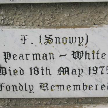 WHITE F., Pearman -1975 