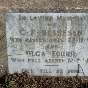 BESSESEN C.F. -1941 :: FOURIE Olga -1945 