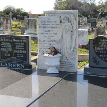 LARSEN :: ELLIS