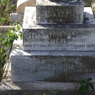 LESLIE John Morrison 1851-1911 &amp; Annie CROOKS -1944