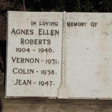 ROBERTS Agnes Ellen 1904-1946 :: ROBERTS Vernon -1931 :: ROBERTS Colin -1938 :: ROBERTS Jean -1947