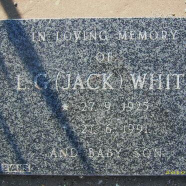 WHITE L.G. 1925-1991 :: WHITE Baby son