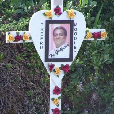 Eastern Cape, PORT ELIZABETH district, Seaview, roadside memorial