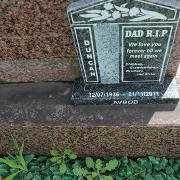 MITCHELL Duncan 1936-2011