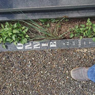 NELL Piet 1940-2007 &amp; Onnie 1945- 