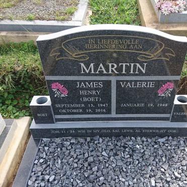 MARTIN James Henry 1947-2016 &amp; Valerie 1948-