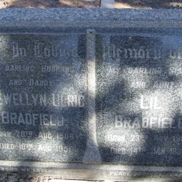 BRADFIELD Llewellyn Ulrich 1908-1951 &amp; Lil 1909-1986