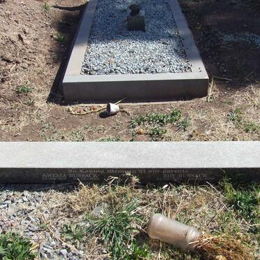 BUSSACK Boy 1908-1979 &amp; Amelia 1913-1995