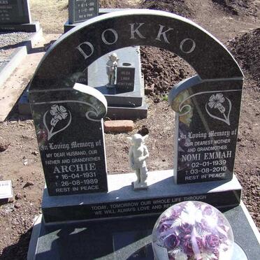 DOKKO Archie 1931-1989 &amp; Nomi Emmah 1939-2010
