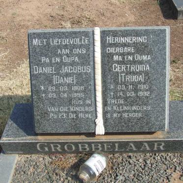 GROBBELAAR Daniel Jacobus 1908-1995 &amp; Gertruida 1910-1992