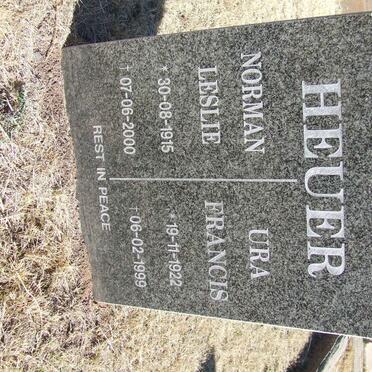 HEUER Norman Leslie 1915-2000 &amp; Ura Francis 1922-1999