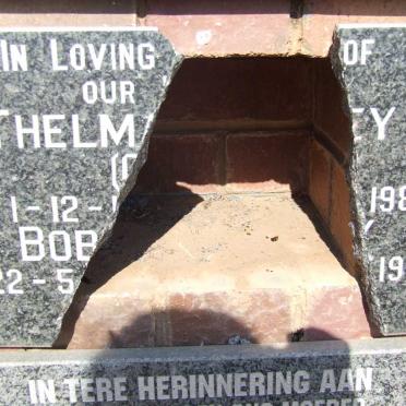 STERLEY Bobby 1900-1995 &amp; Thelma 1902-1981