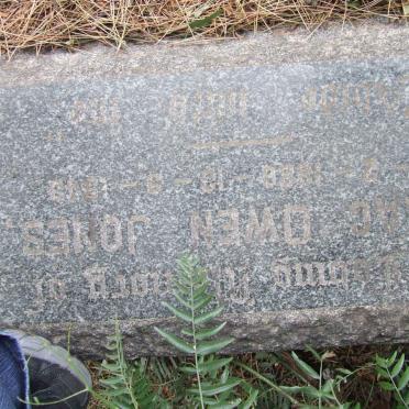 JONES Isaac Owen 1886-1949 &amp; Emily Catherine UNDERWOOD 1885-1954