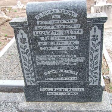 KLETTE :: BRODRICK :: HUSTLER :: STRACHAN