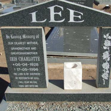 LEE Iris Charlotte 1928-1996