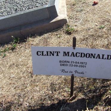MACDONALD Clint 1972-2001