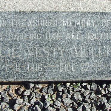 MULLER Cecil Vesty 1916-1968