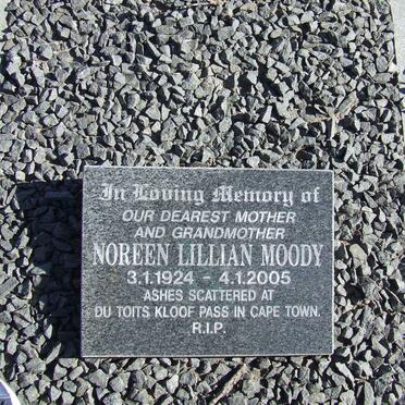 MOODY Noreen Lillian 1924-2005