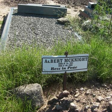 McKNIGHT Albert 1951-2004