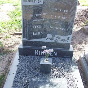 RIGGIEN Cecil James 1903-1982 :: FAUGHT Lilian Elida 1931-1987