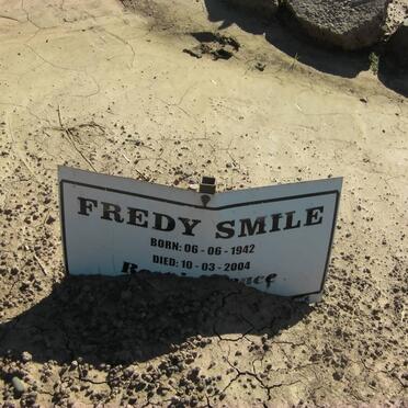 SMILE Fredy 1942-2004.