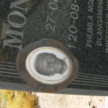 SWARTBOOI Mongezi 1941-1998