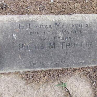 TROLLIP Percy T. 1887-1948 &amp; Hulda M. 1894-1975