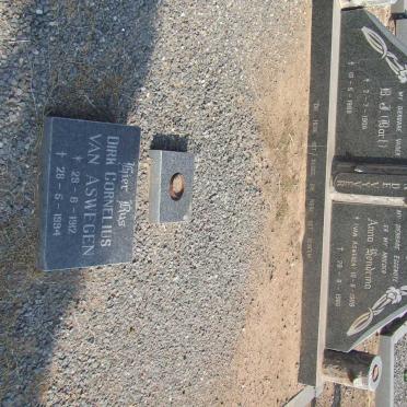VYVER B.J., van der 1908-1988 &amp; Anna Hendrina VAN ASWEGEN 1909-1986 :: VAN ASWEGEN Dirk Cornelius 1912-1994