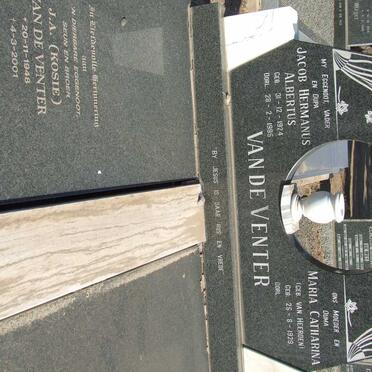 VENTER van de :: VAN HEERDEN