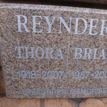 REYNDERS Thora 1918-2007 :: REYNDERS Brian 1957-2001 