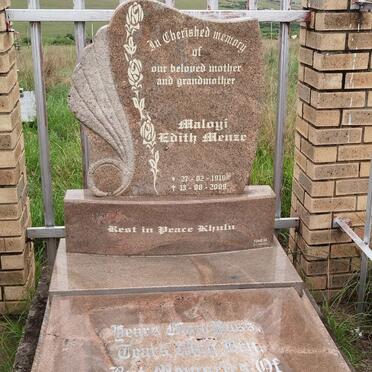 MENZE Maloyi Edith 1919-2009