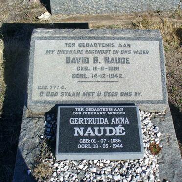 NAUDE David B. 1881-1942 &amp; Gertruida Anna 1886-1944