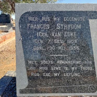 STRYDOM Frances nee VAN ECK 1909-1955