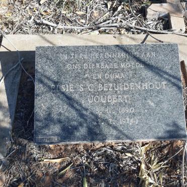 BEZUIDENHOUT Elsie S.C. nee JOUBERT 1890-1974