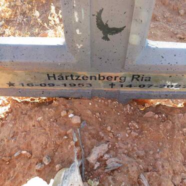 HARTZENBERG Ria 1953-2022