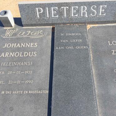 PIETERSE Johannes Arnoldus 1935-1990 &amp; Lorinda Zenobia DORFLING 1933-