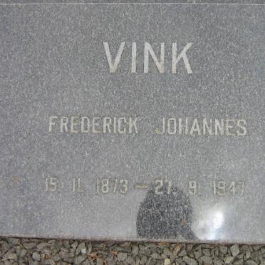 V - Vanne :: Surnames - V