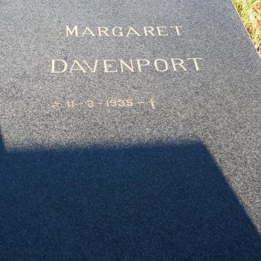 DAVENPORT Margaret 1935-