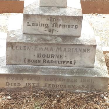 BOURNE :: RADCLYFFE